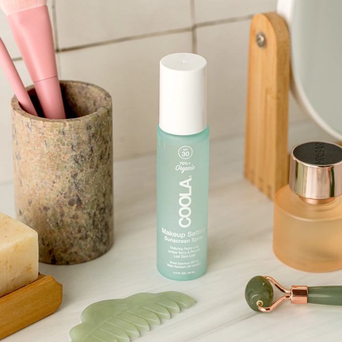 COOLA Make-up Setting Sunscreen Spray