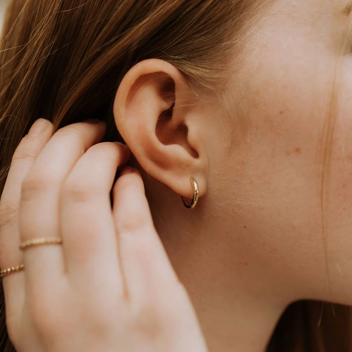 Olivia Essential Hoops (small 9mm)