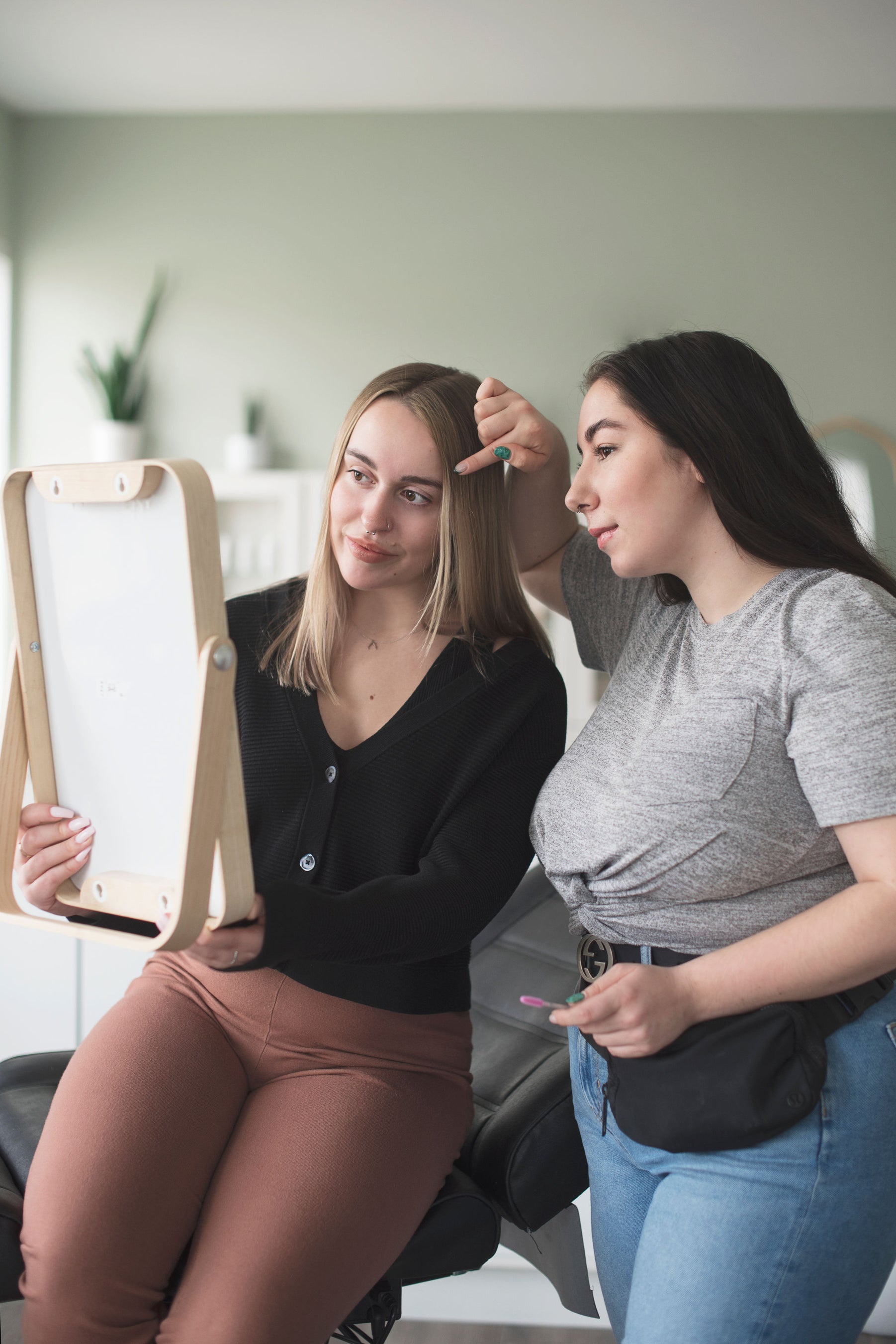 Kelowna Brow & Co — Kelowna Brow & Co